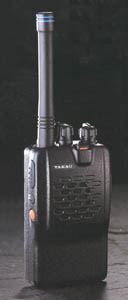 YAESU VX-400.